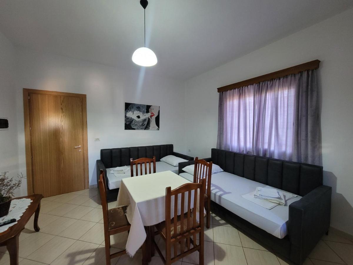 Vila Anxhelo Apartment Ksamil Bagian luar foto